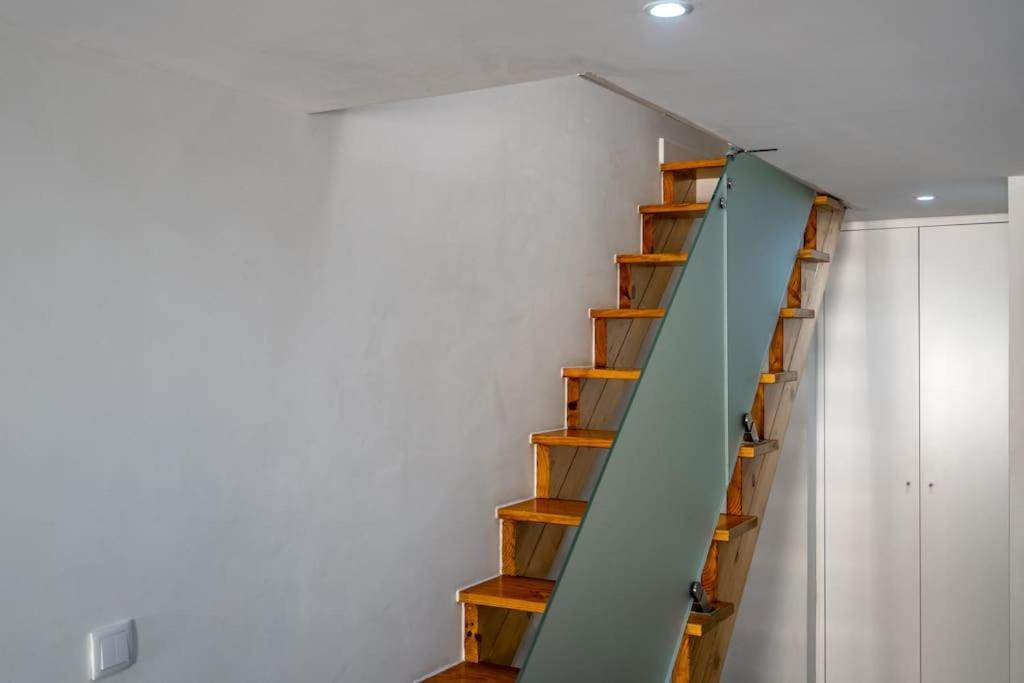Cozy Ground Floor Studio With Ac And Loft Bedroom Lisbon Exterior photo